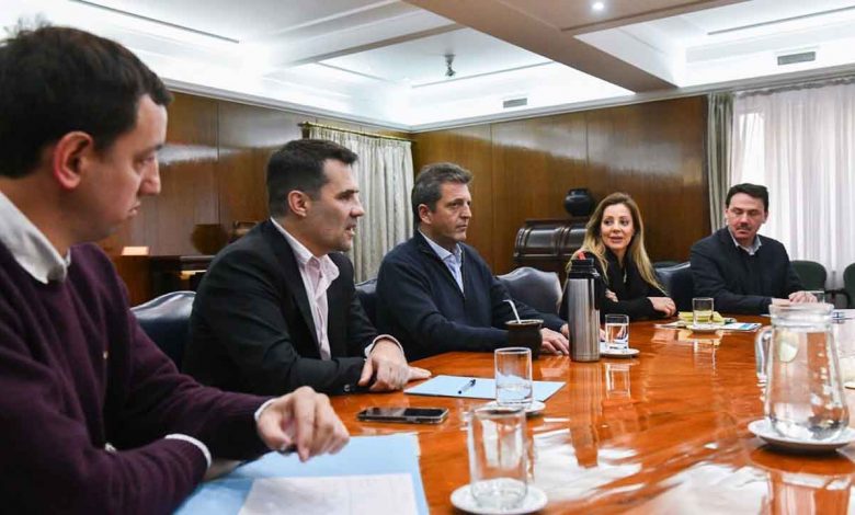 Massa se reunió con funcionarios del área de Energía