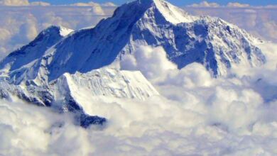 Nepal endurece las normativas para escalar el Everest