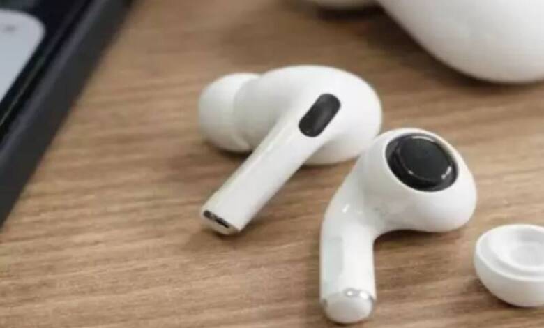 Apple trabaja en AirPods con cámaras