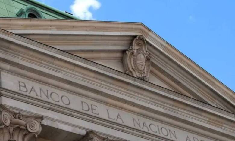 Milei convierte al Banco Nación en Sociedad Anónima