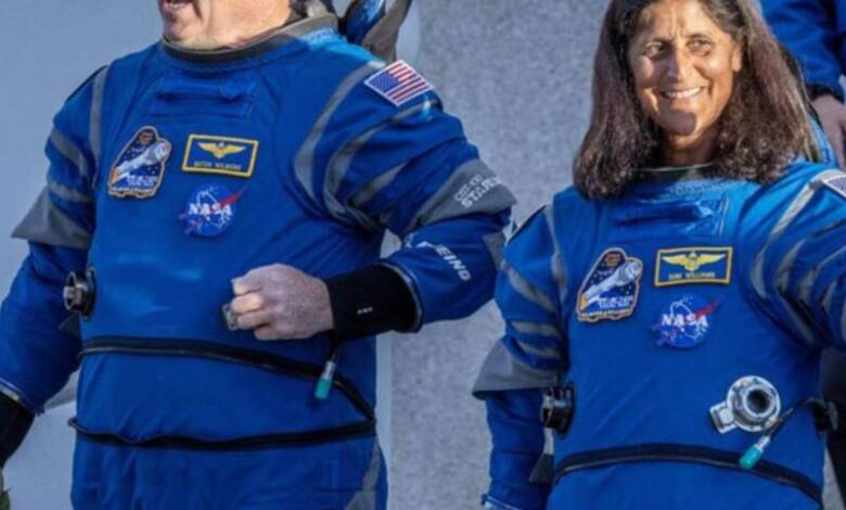 Hablaron por primera vez los astronautas varados en el espacio