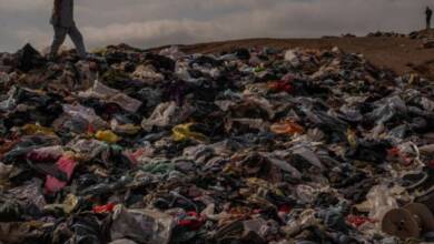 Chile regula la ropa usada para frenar su impacto ambiental