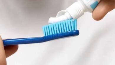 Científicos crean un dentífrico con cabellos para reparar dientes