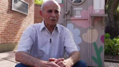 La historia del ingeniero jubilado que diseñó una casita literaria