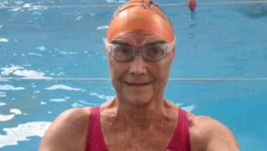 Tiene 90 años y salió campeona mundial de natación